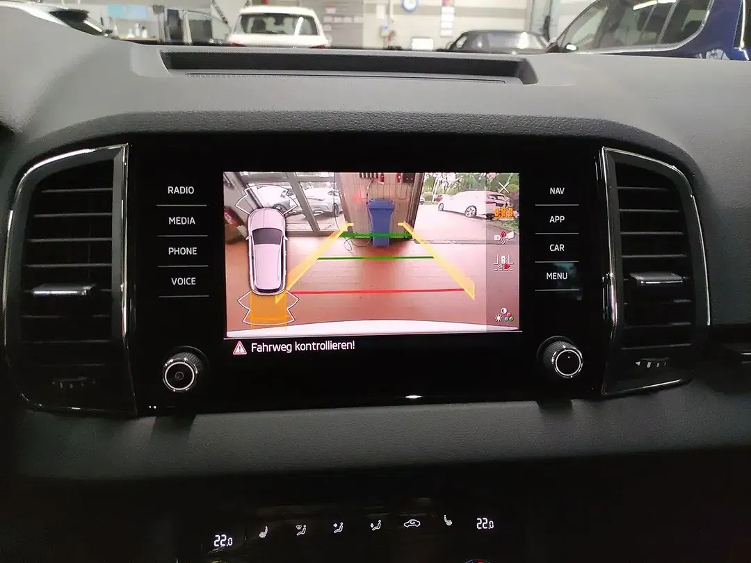 Skoda Karoq - Thumbnail 9