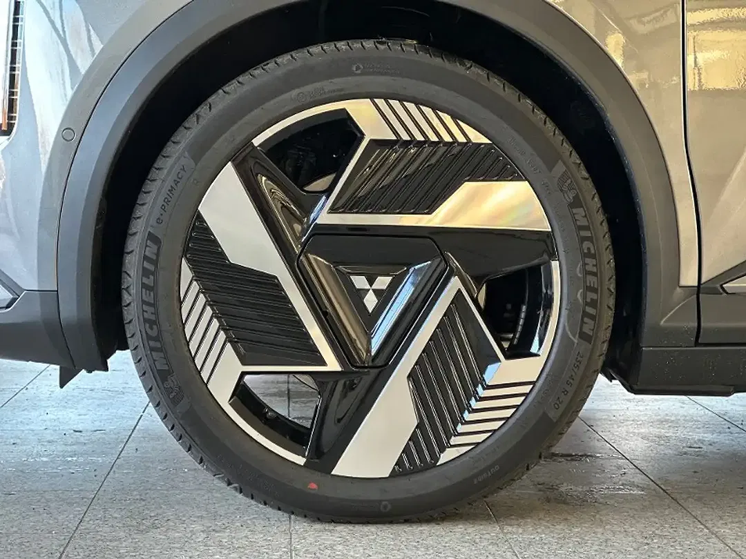 Mitsubishi Eclipse Cross - Thumbnail 4