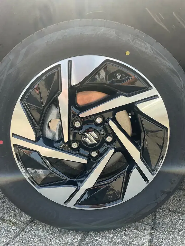 Suzuki Vitara - Thumbnail 11