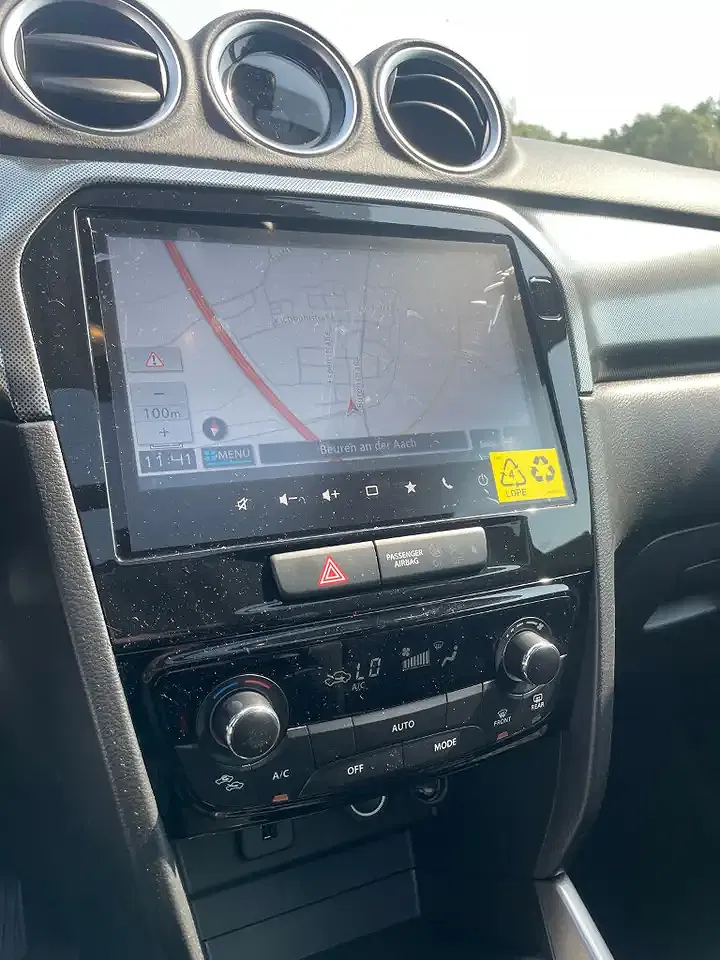 Suzuki Vitara - Thumbnail 5