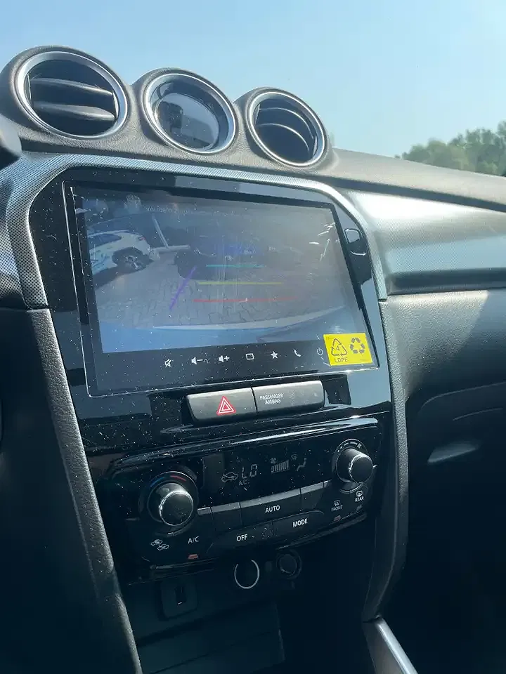 Suzuki Vitara - Thumbnail 7