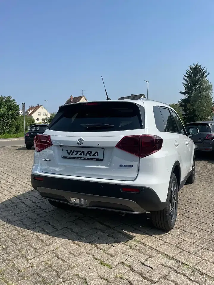 Suzuki Vitara - Thumbnail 9