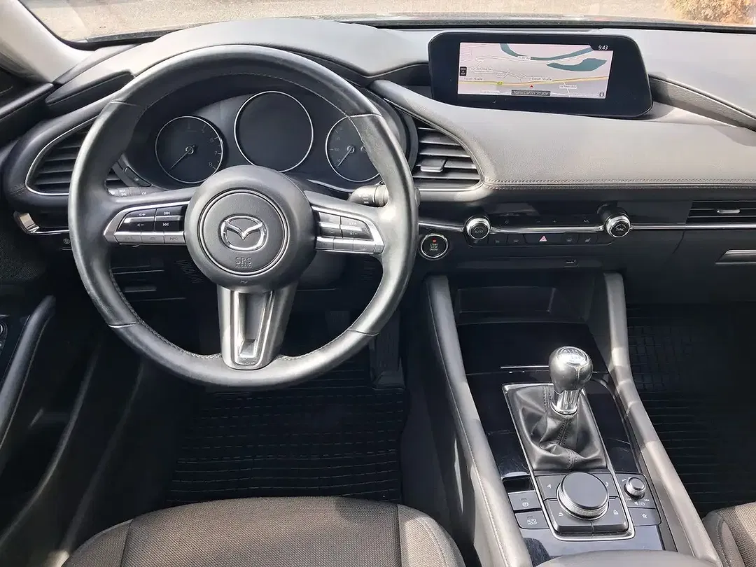 Mazda 3 - Thumbnail 11