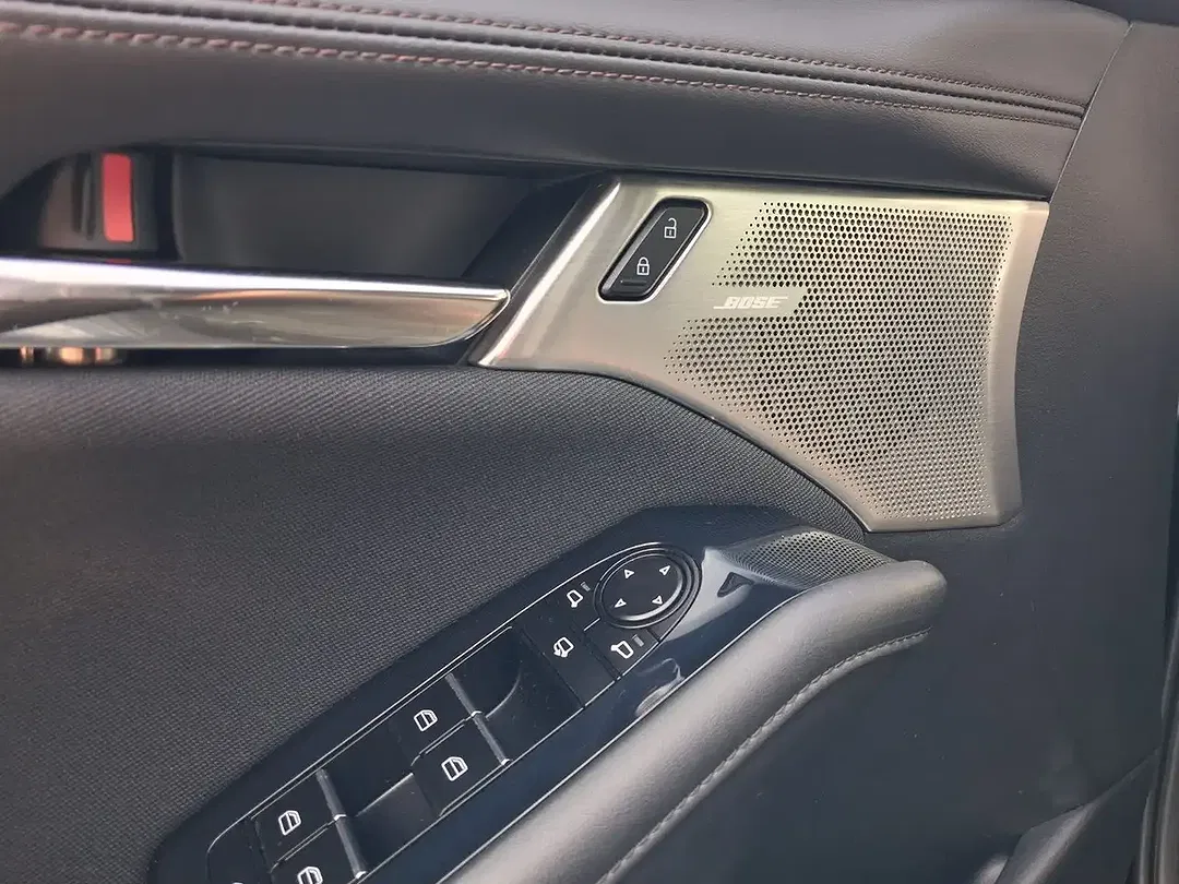 Mazda 3 - Thumbnail 14