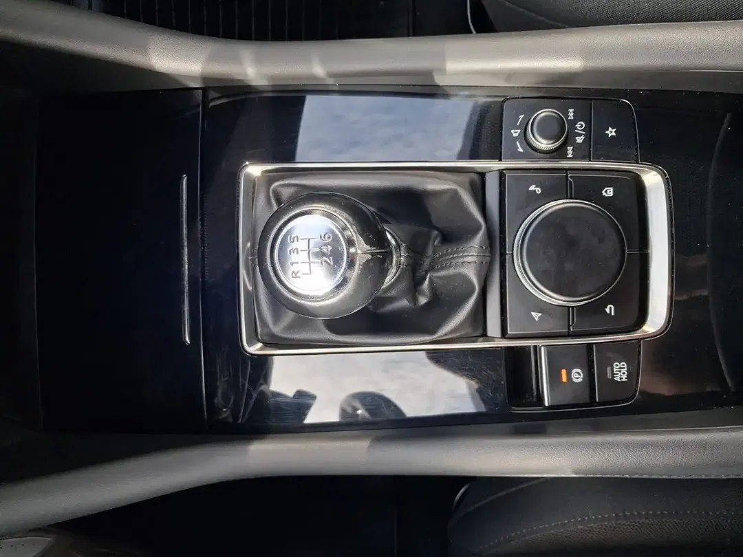 Mazda 3 - Thumbnail 15