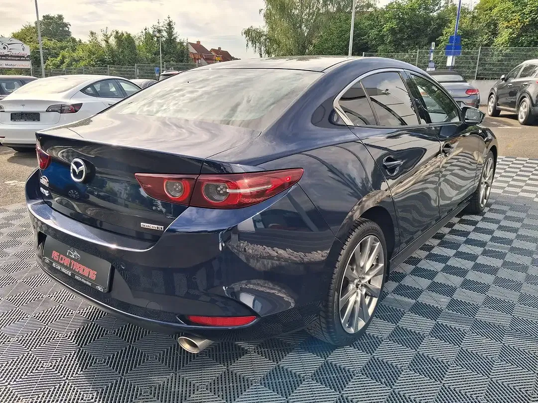 Mazda 3 - Thumbnail 6