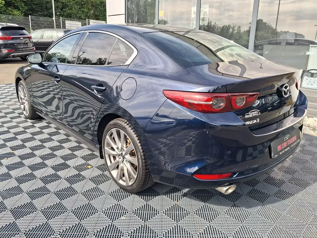 Mazda 3 - Thumbnail 7