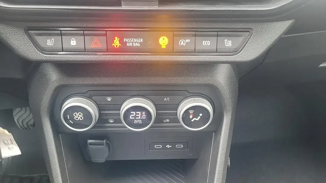 Dacia Sandero - Thumbnail 11