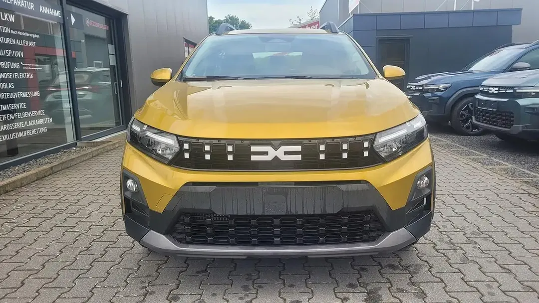 Dacia Sandero - Thumbnail 2