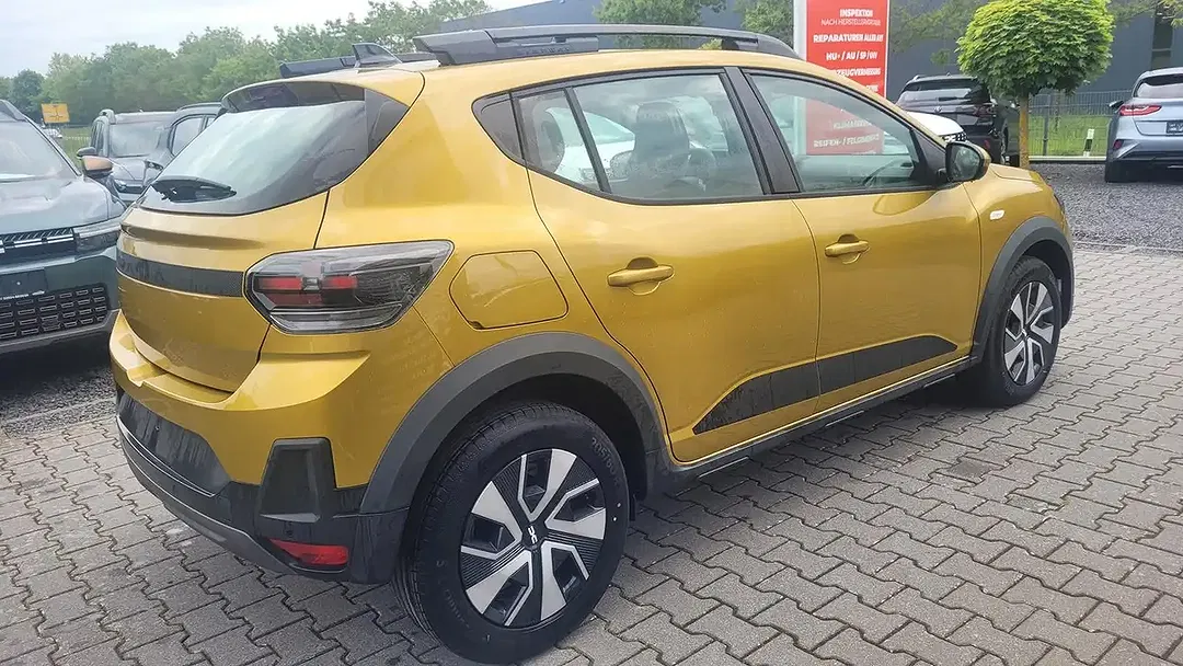 Dacia Sandero - Thumbnail 4
