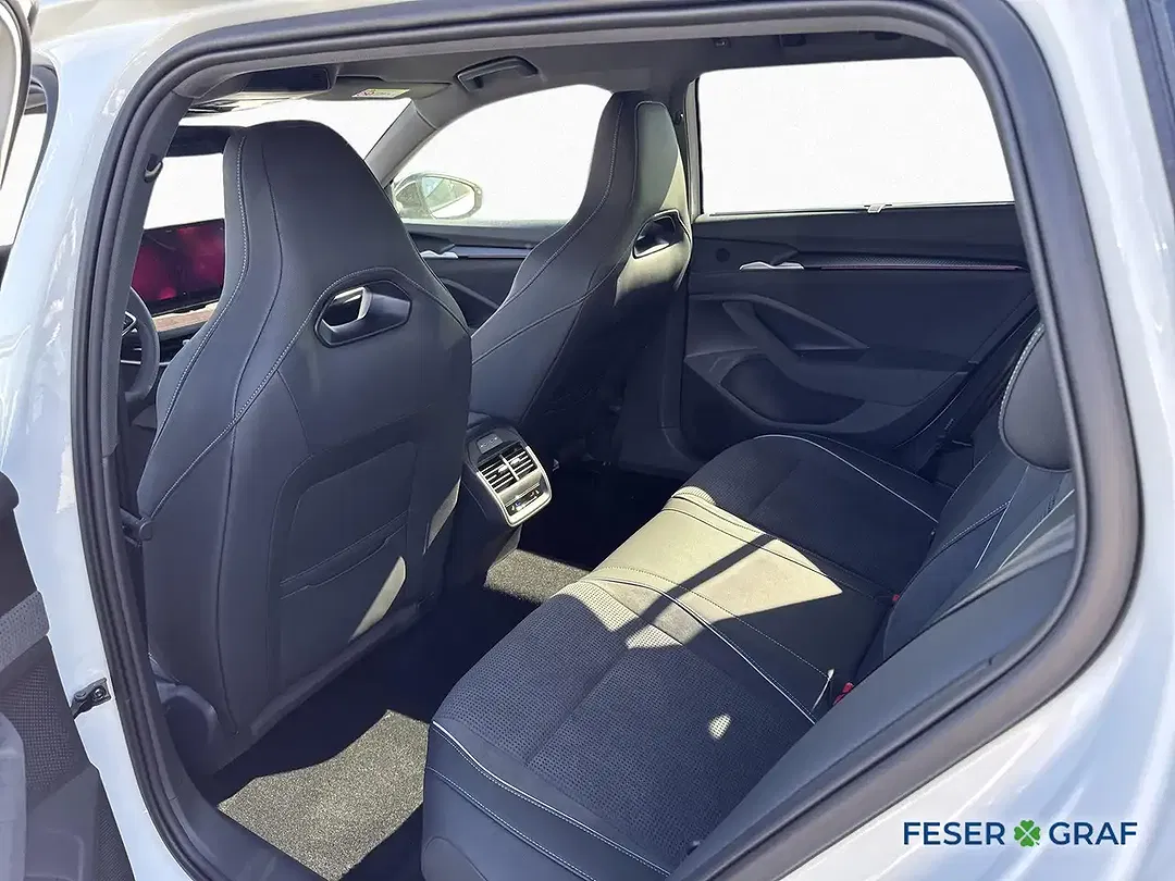 Skoda Superb - Thumbnail 13