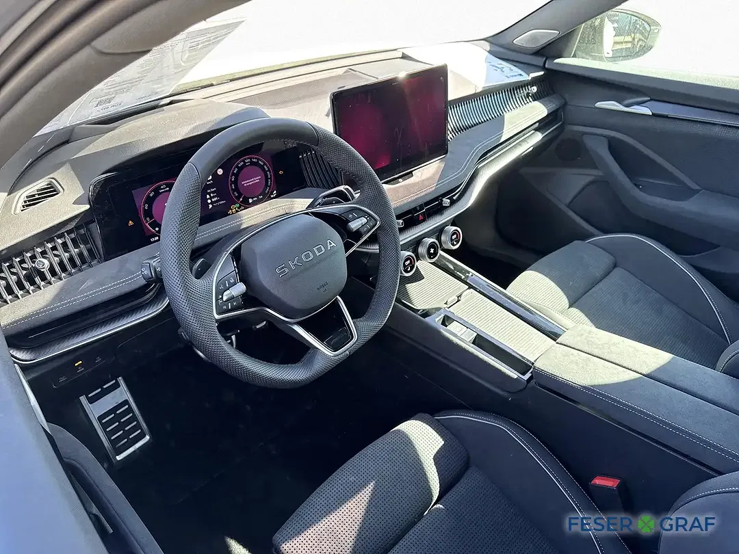 Skoda Superb - Thumbnail 8