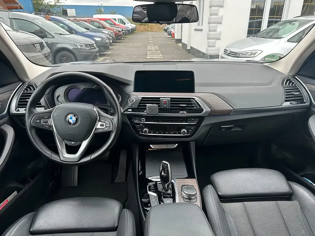 BMW X3 - Thumbnail 10