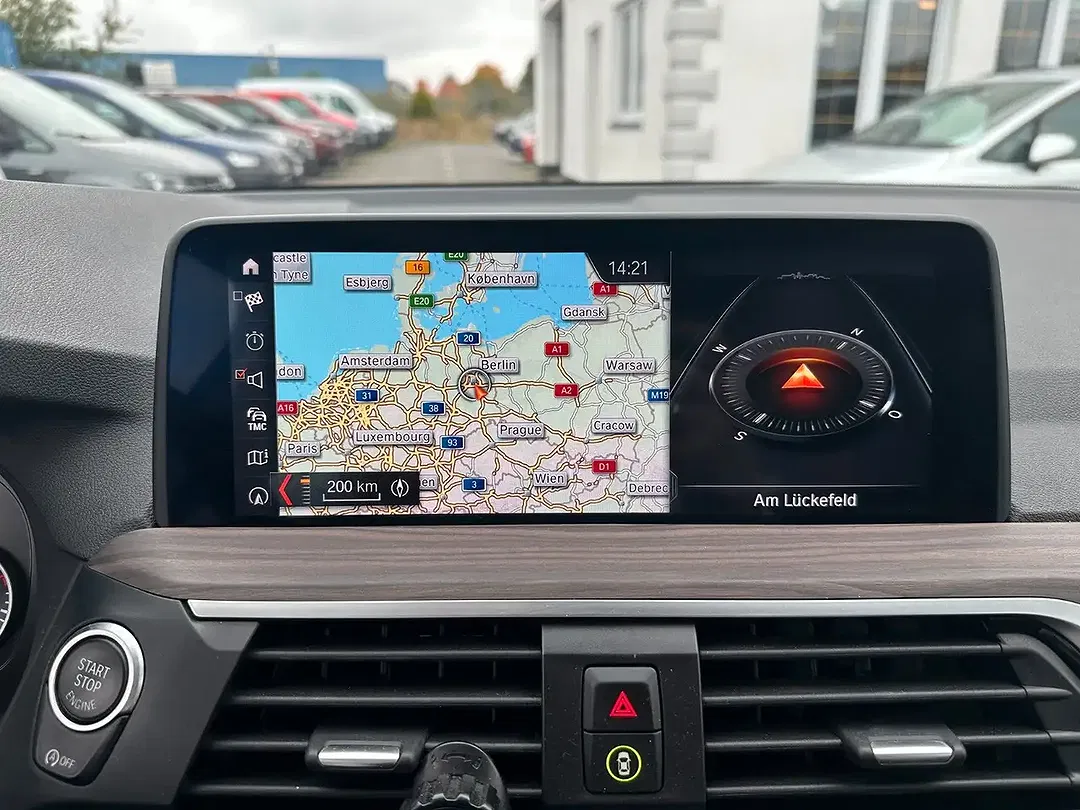 BMW X3 - Thumbnail 11