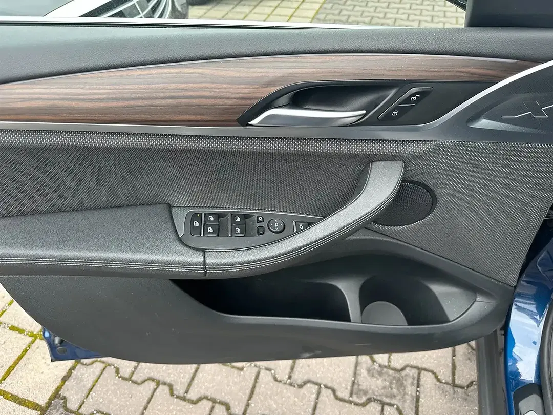 BMW X3 - Thumbnail 14