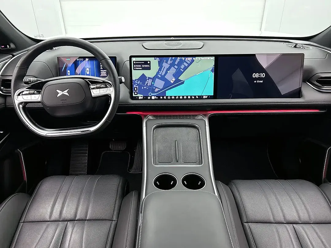 Xpeng G9 - Thumbnail 2