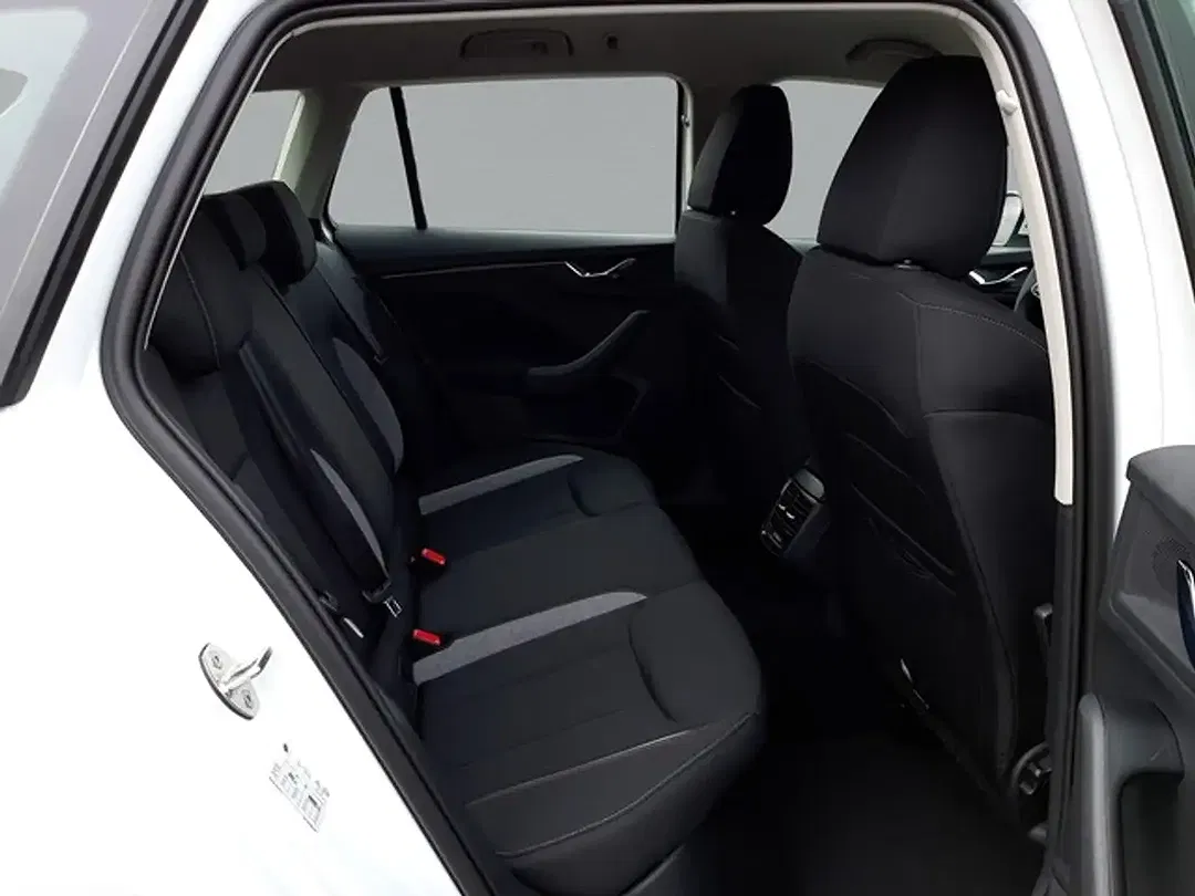 Skoda Kamiq - Thumbnail 8
