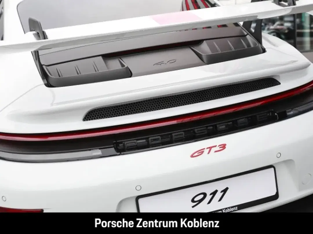 Porsche 992 - Thumbnail 6