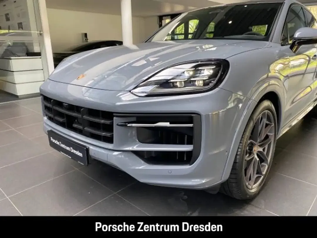 Porsche Cayenne - Thumbnail 13