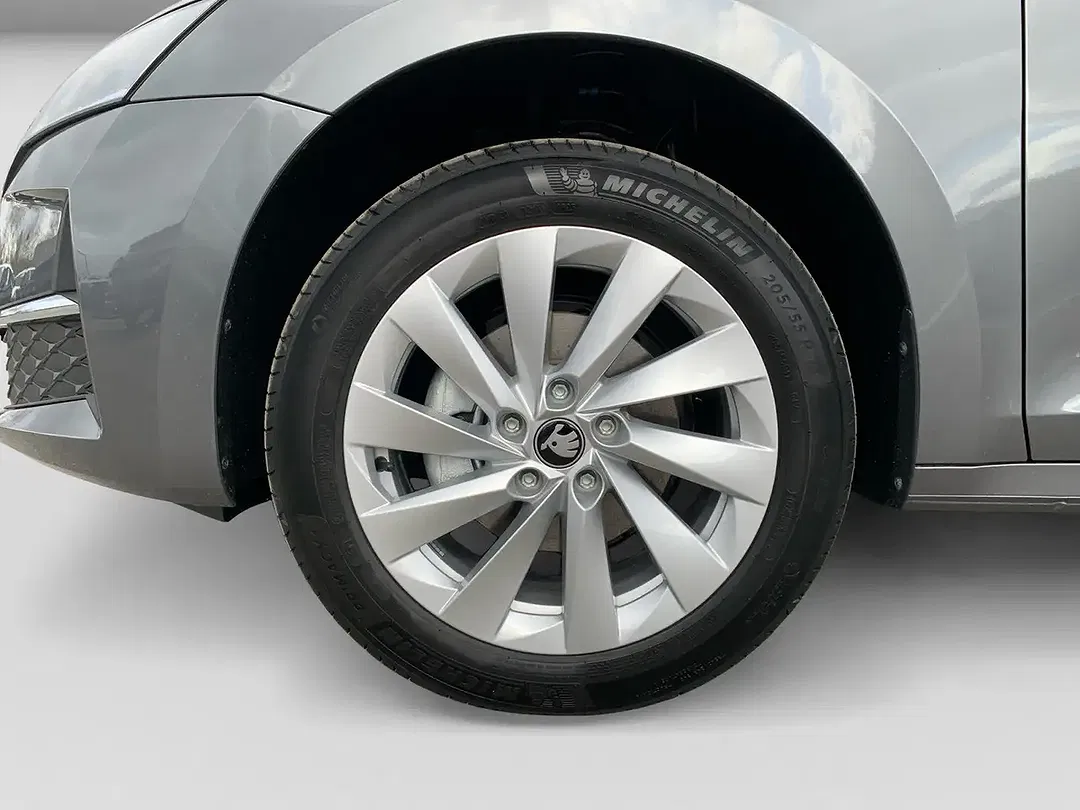 Skoda Octavia - Thumbnail 4