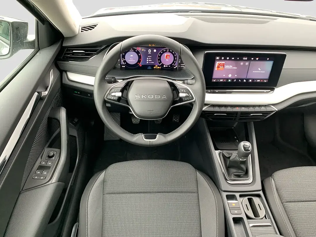 Skoda Octavia - Thumbnail 5