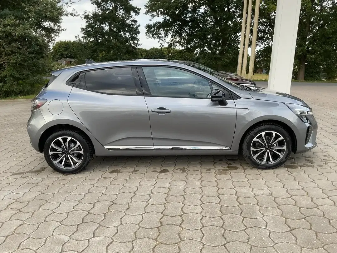 Renault Clio - Thumbnail 5