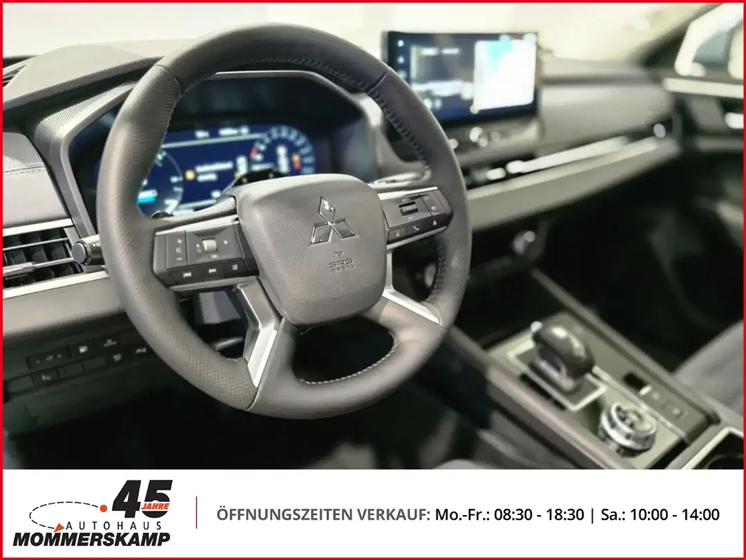 Mitsubishi Outlander - Thumbnail 8