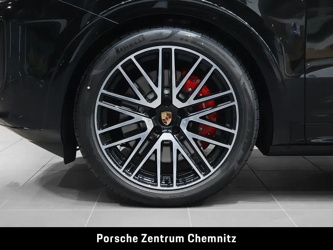 Porsche Cayenne - Thumbnail 6