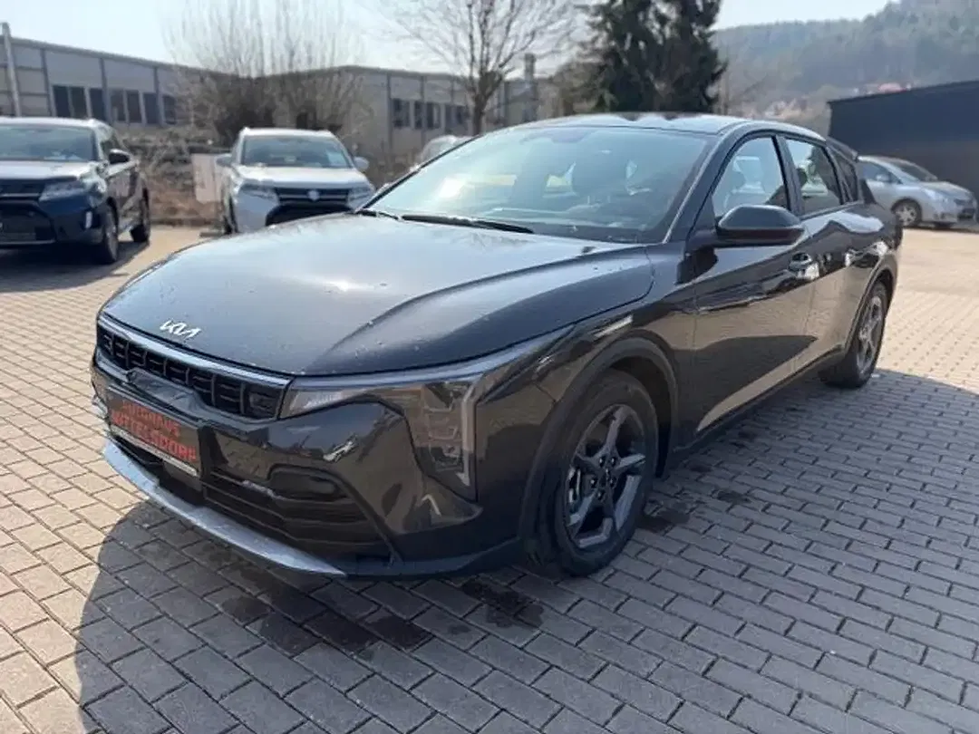Kia K4 - Thumbnail 1