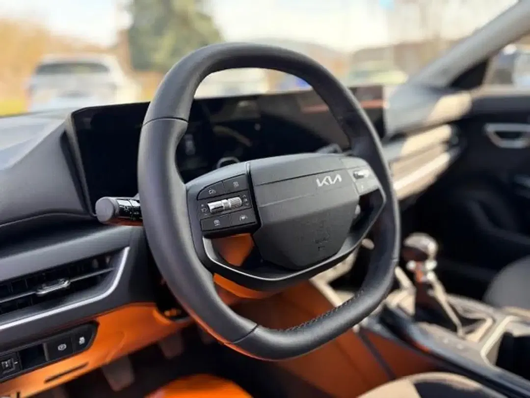 Kia K4 - Thumbnail 13