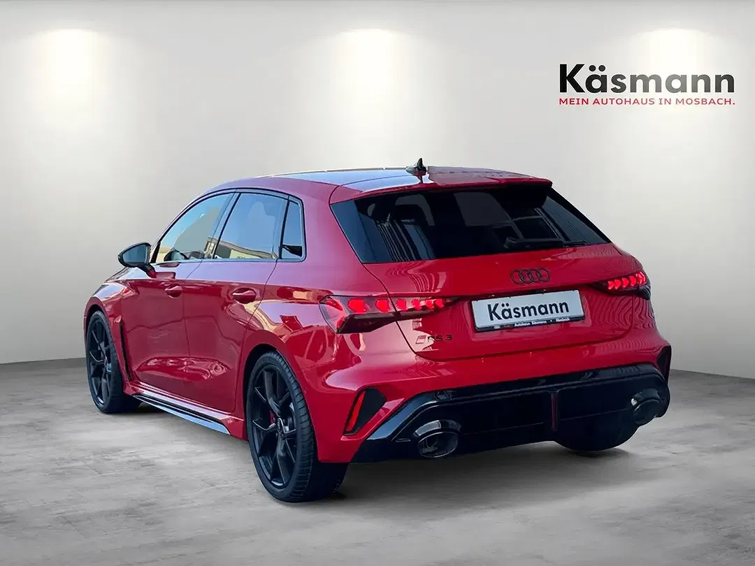 Audi RS3 - Thumbnail 3