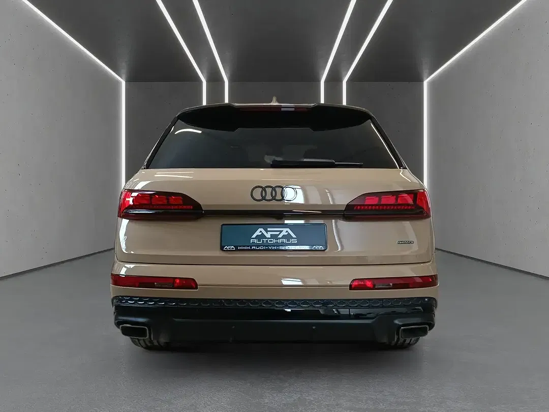 Audi Q7 - Thumbnail 5
