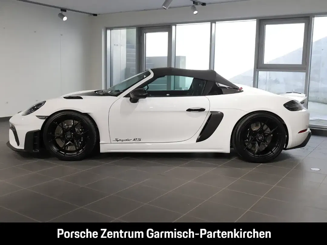Porsche 718 Spyder - Thumbnail 2