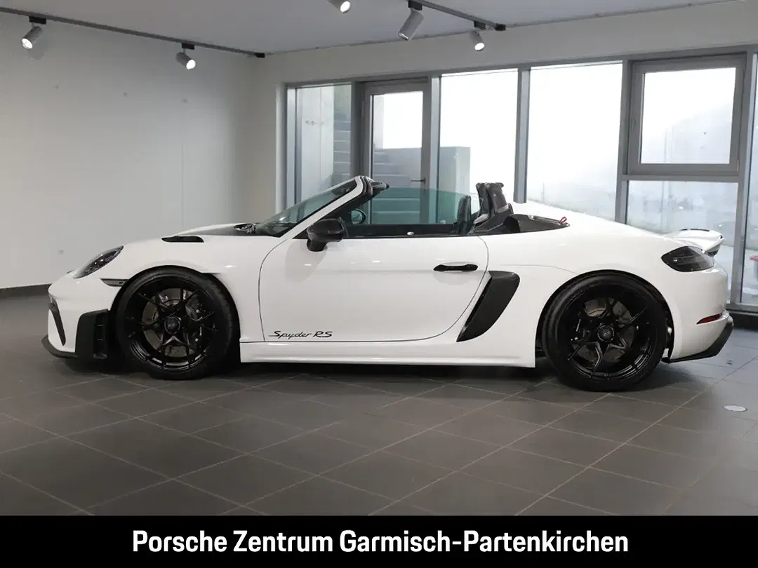 Porsche 718 Spyder - Thumbnail 3