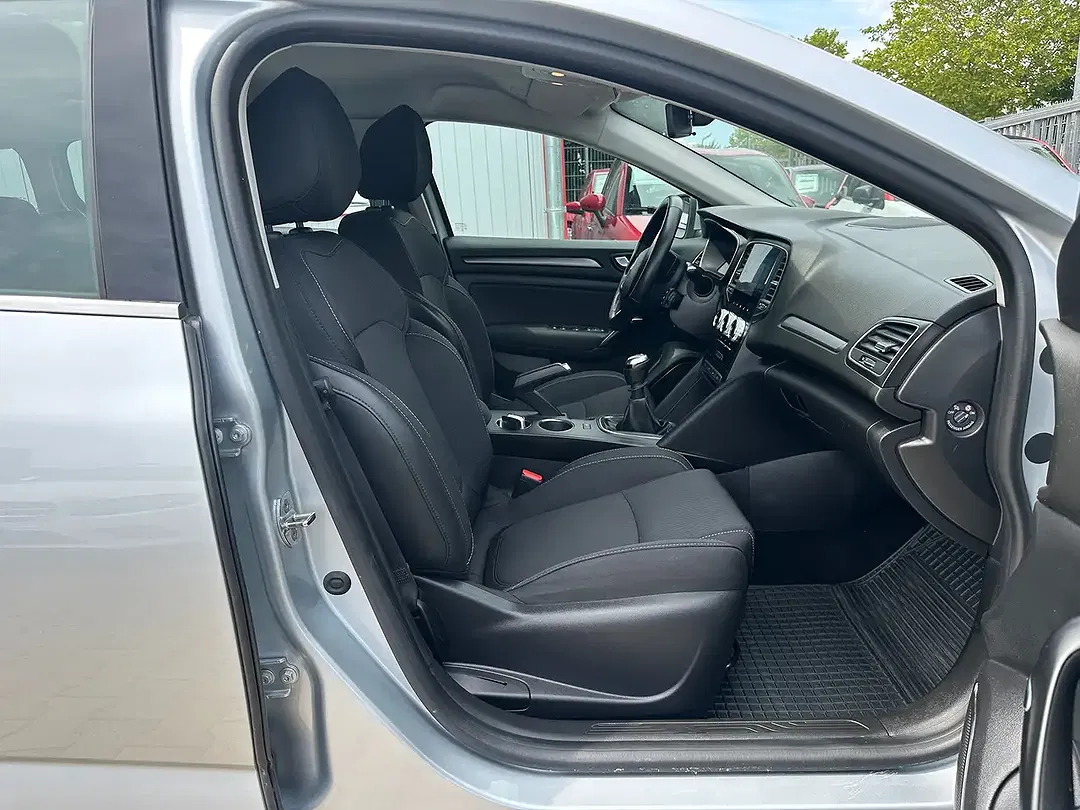 Renault Megane - Thumbnail 15