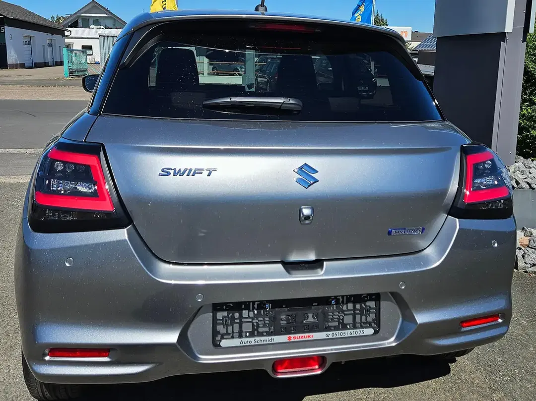 Suzuki Swift - Thumbnail 13