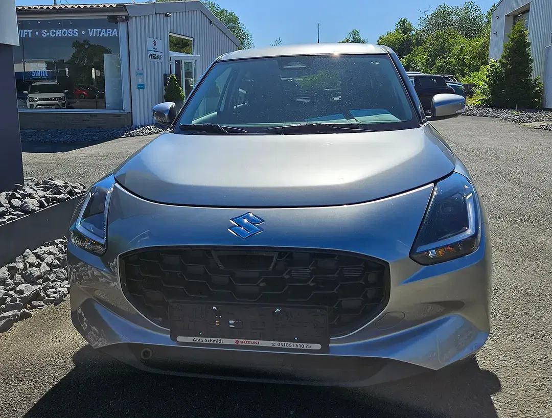 Suzuki Swift - Thumbnail 4