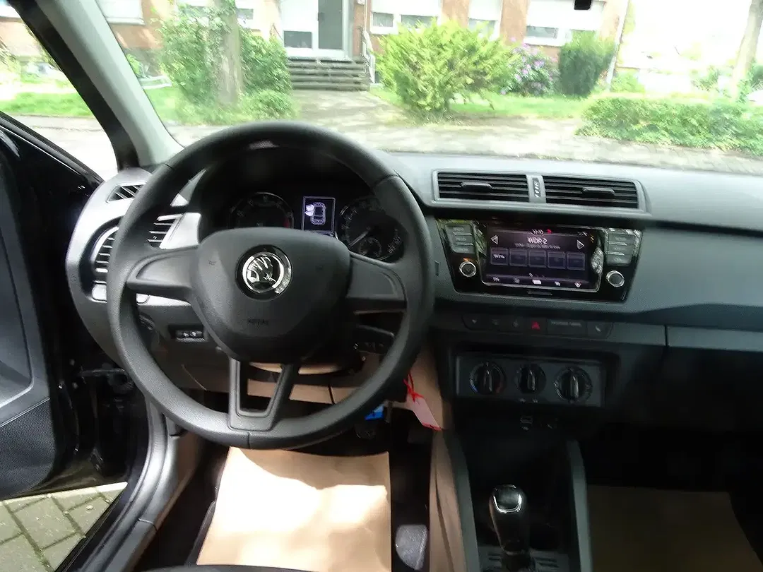 Skoda Fabia - Thumbnail 17
