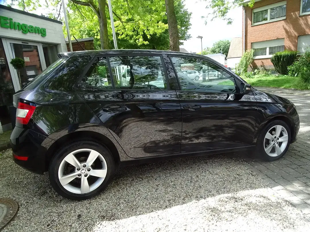 Skoda Fabia - Thumbnail 7