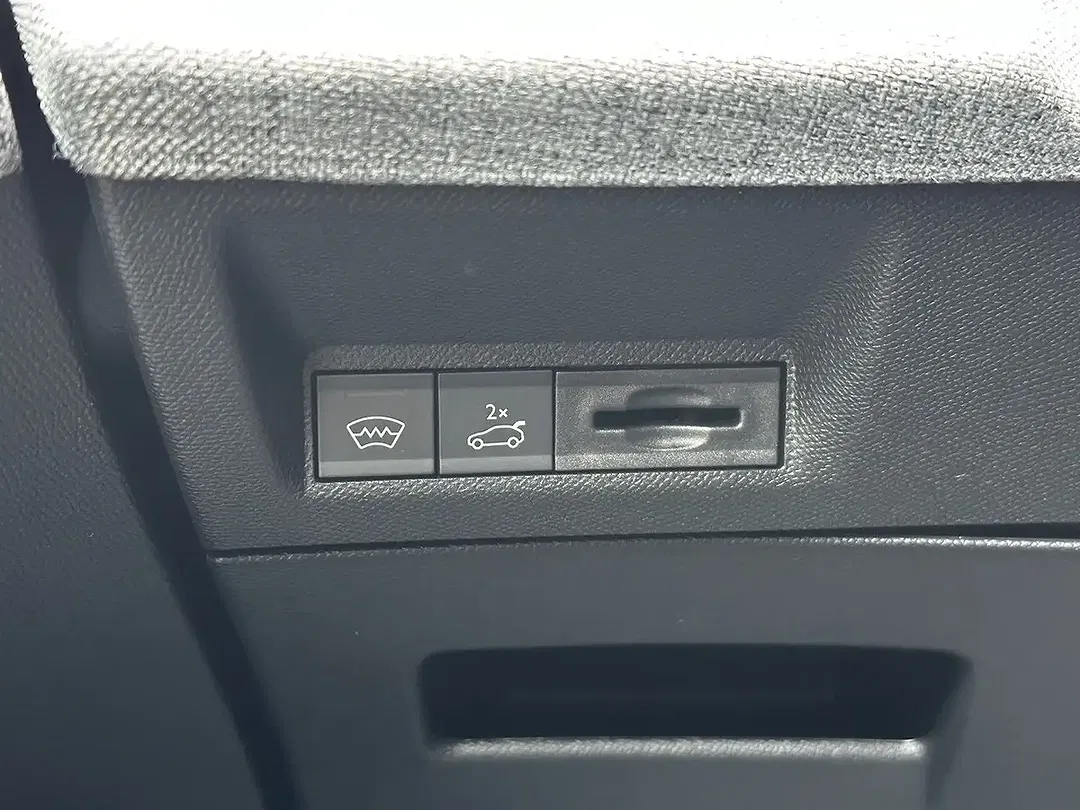 Peugeot 5008 - Thumbnail 18