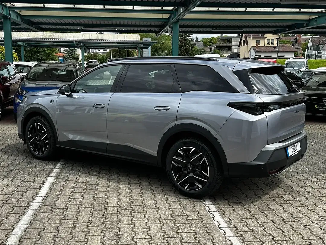 Peugeot 5008 - Thumbnail 8
