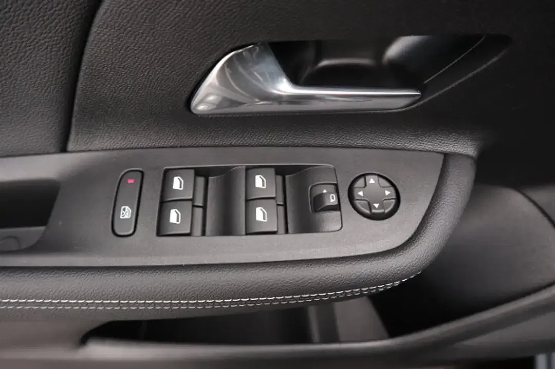 Opel Mokka - Thumbnail 8