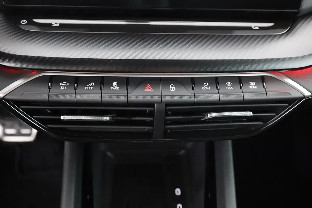 Skoda Octavia - Thumbnail 11