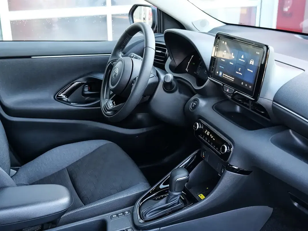 Toyota Yaris - Thumbnail 12