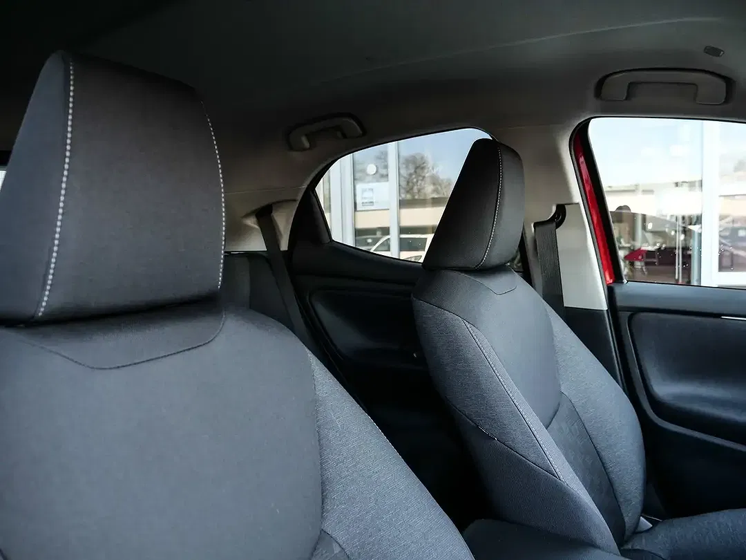 Toyota Yaris - Thumbnail 14