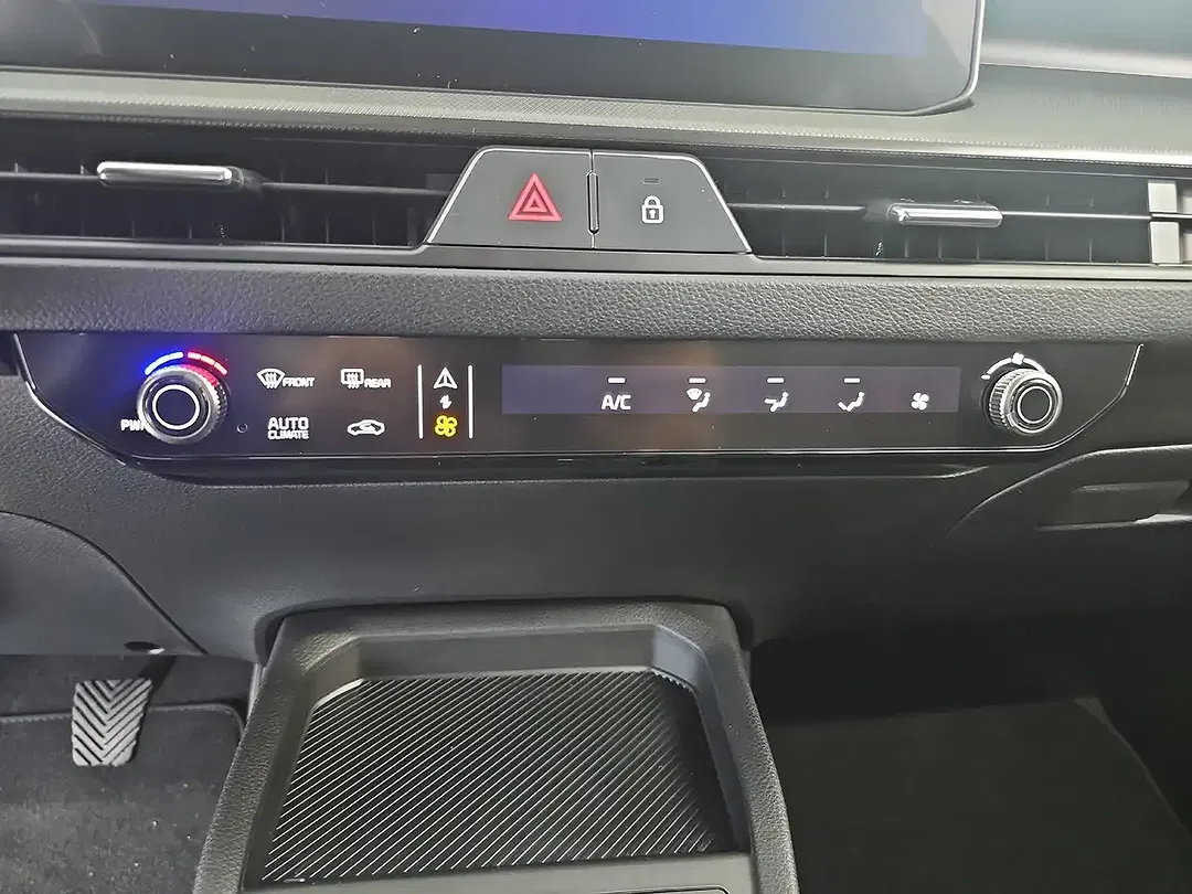 Kia Stonic - Thumbnail 9