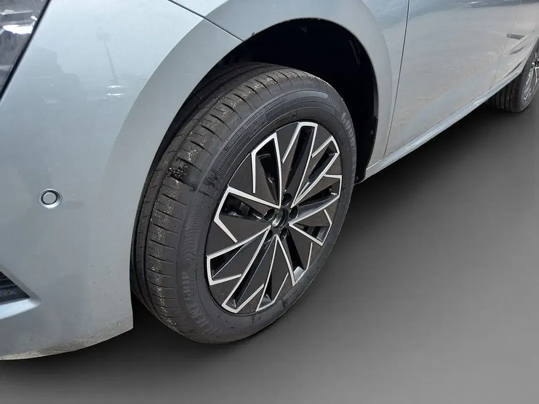 Skoda Kamiq - Thumbnail 9