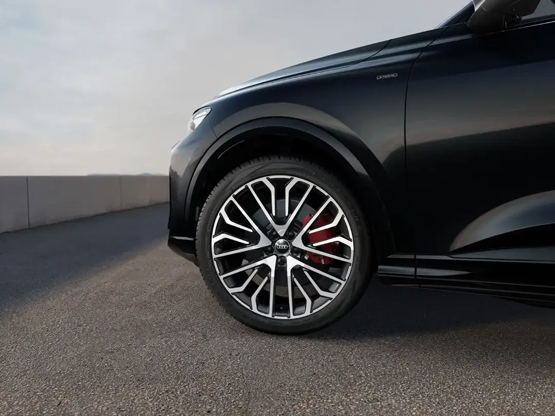 Audi Q5 - Thumbnail 6