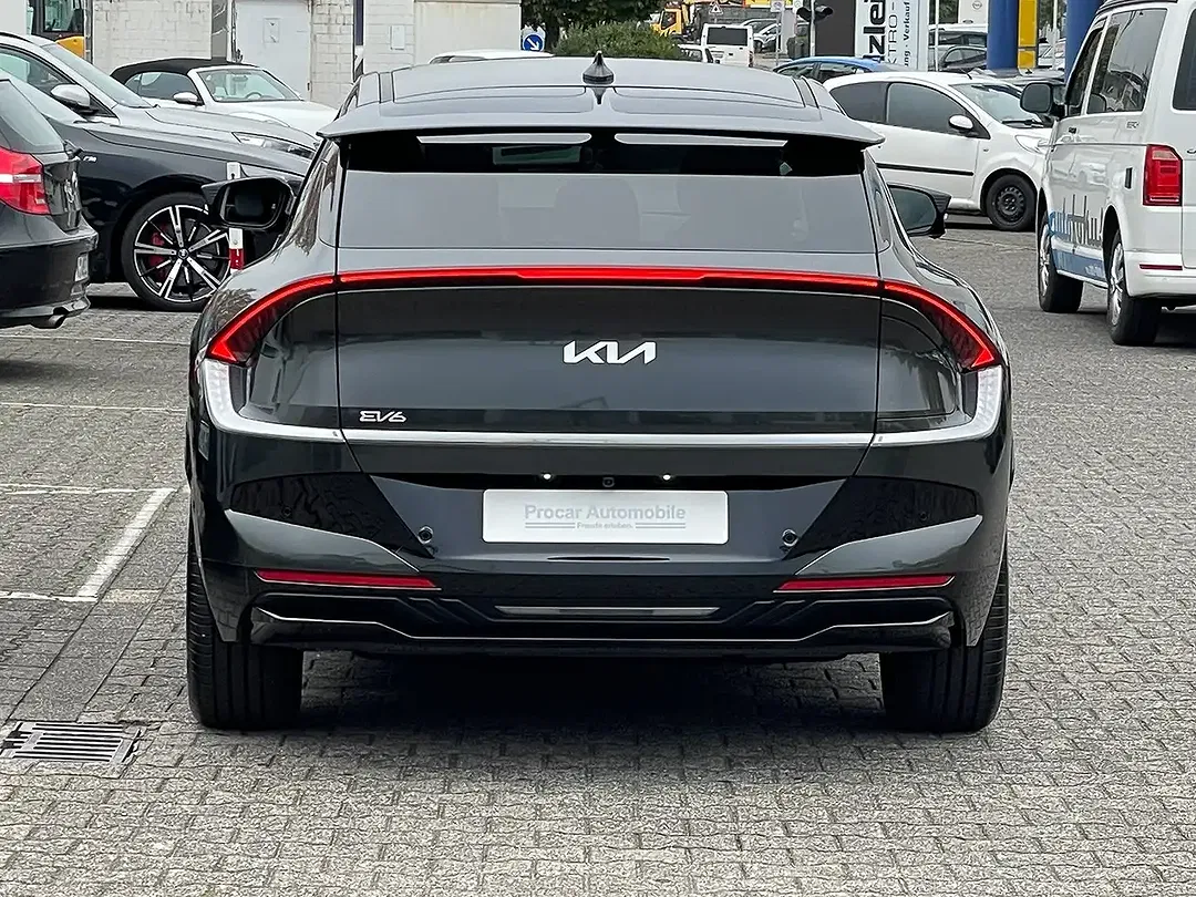 Kia EV6 - Thumbnail 7