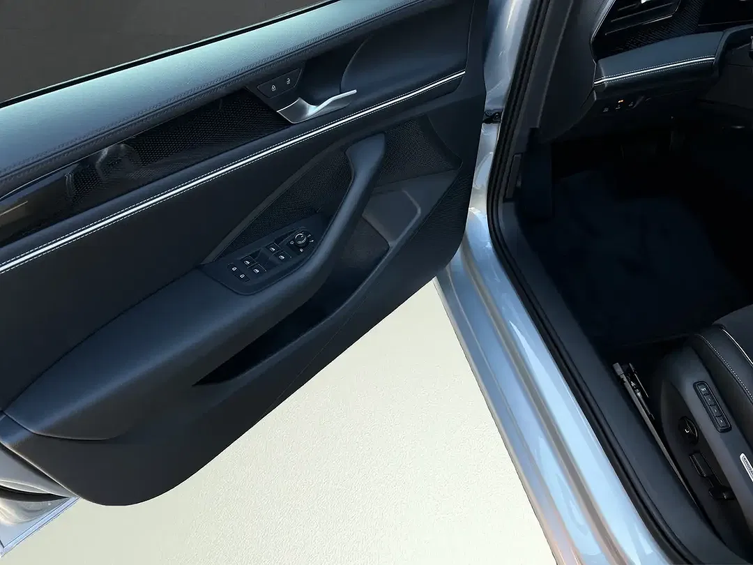 Volkswagen Passat Variant - Thumbnail 9